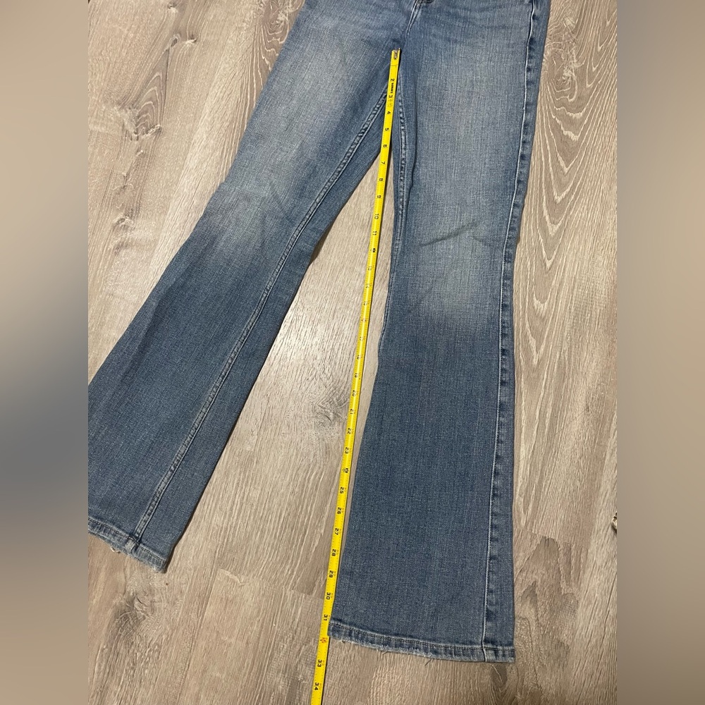 Sale! Idyllwind Blue Flare Women's Jeans - Picture 11 of 11